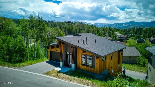 $2,575,000 | 82 Game Trail, Fraser, CO 80442