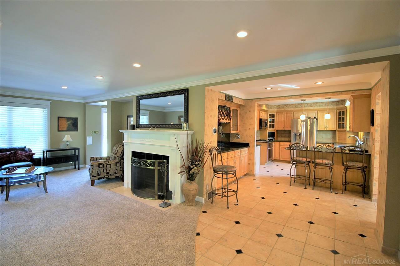 316 Stephens Road Grosse Pointe, MI 48236 - Photo 8 of 59 50021598-7.JPG