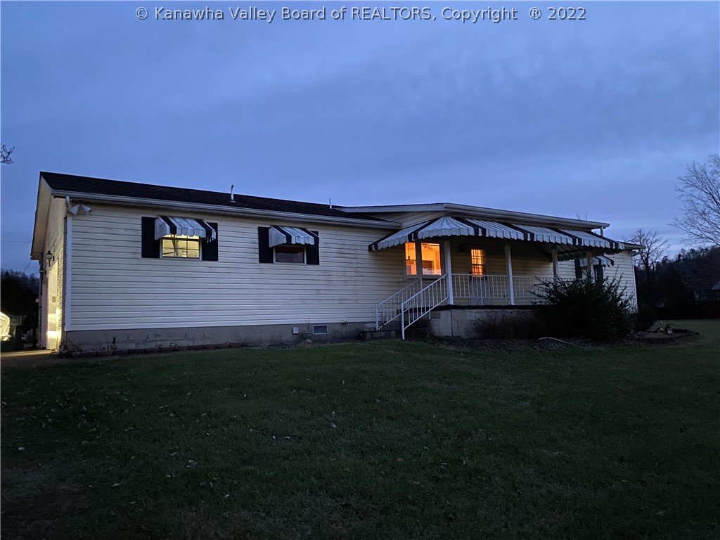 450 Winfield Avenue Winfield, WV 25213 - Photo 1 of 9 Gallery Image 1