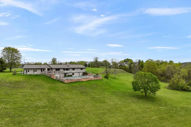 $850,000 | W5936 Mooney Road, Plymouth, WI 53073