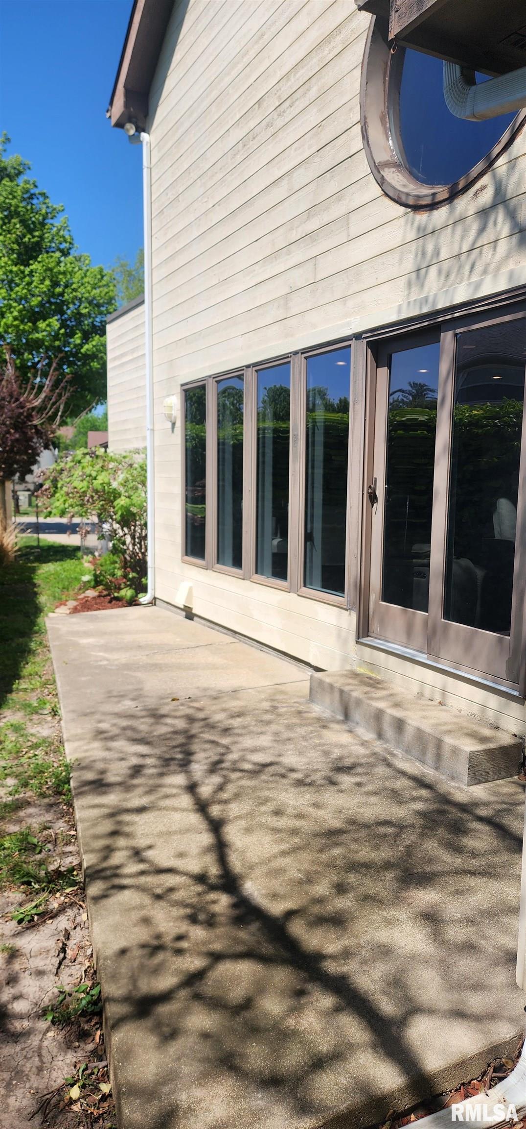 3116 Turning Mill Drive Springfield, IL 62704 - Photo 5 of 42