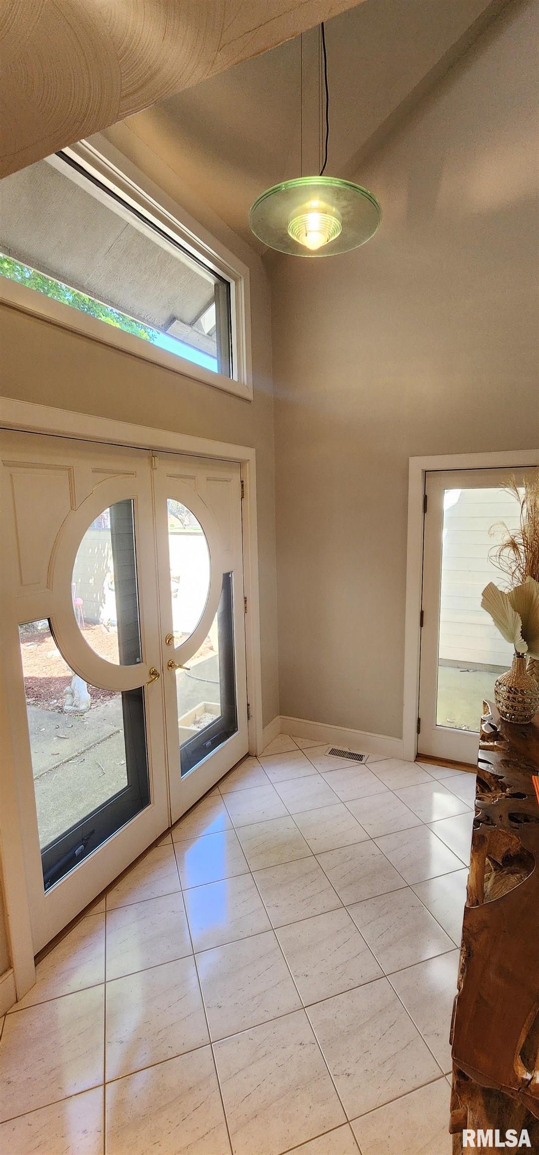 3116 Turning Mill Drive Springfield, IL 62704 - Photo 9 of 42