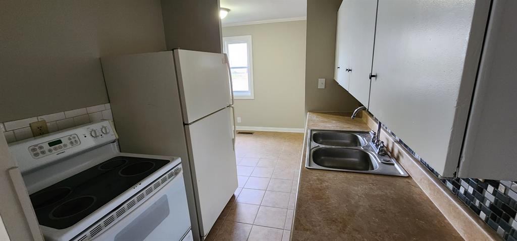 1609 East 34th Street Indianapolis, IN 46218 - Photo 4 of 21