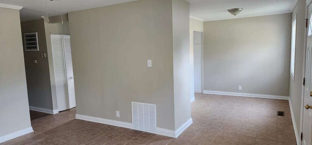 1609 East 34th Street Indianapolis, IN 46218 - Photo 8 of 21