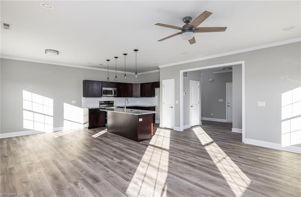 2474 Griffith Road Winston-Salem, NC 27103 - Photo 7 of 28 Gallery Image 7