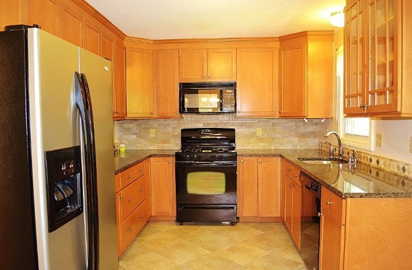 116 Santoro Road, Unit 116 Worcester, MA 01606 - Photo 2 of 18 Gallery Image 2