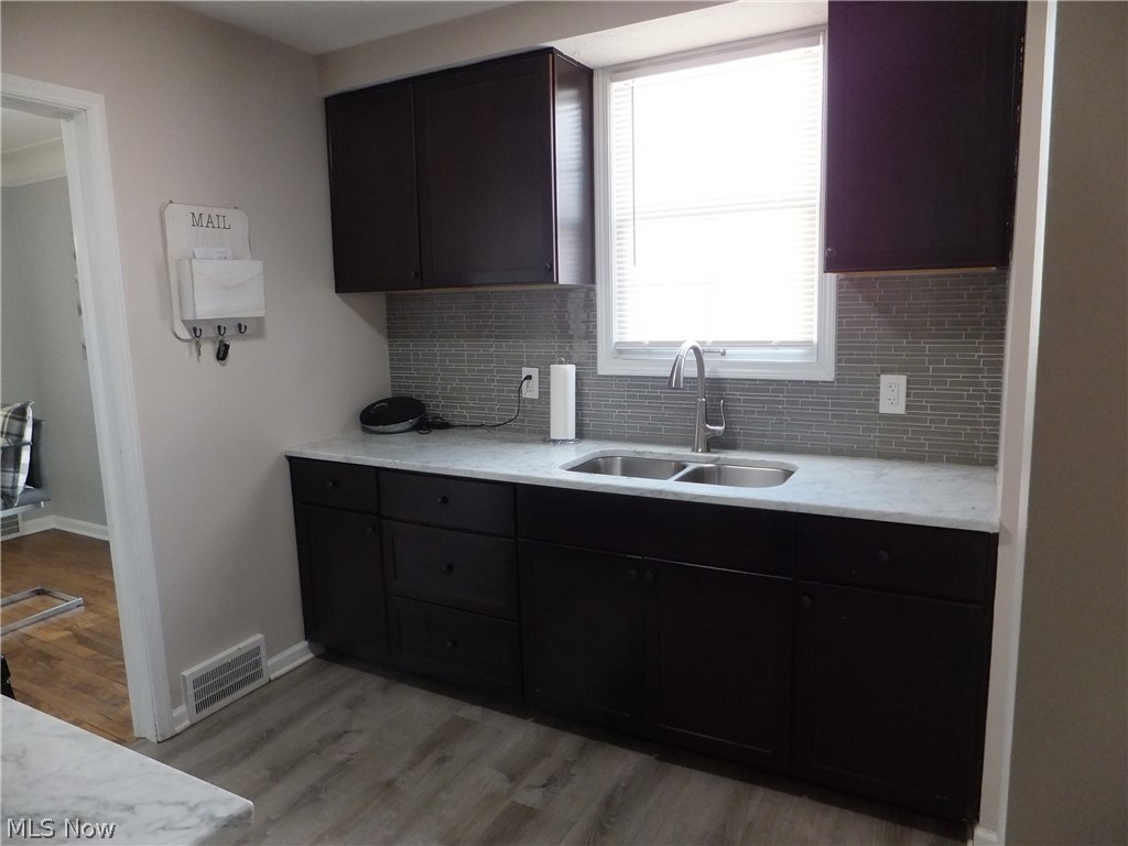 3727 Avalon Road Cleveland, OH 44120 - Photo 6 of 15 Gallery Image 6