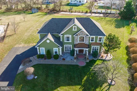 $879,000 | 148 Bakerfield Drive, Middletown, DE 19709