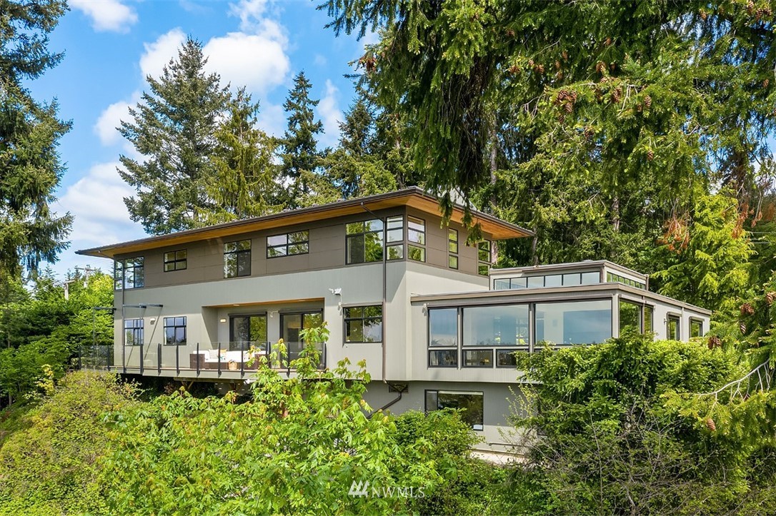 7449 West Mercer Way Mercer Island, WA 98040 - Photo 24 of 25