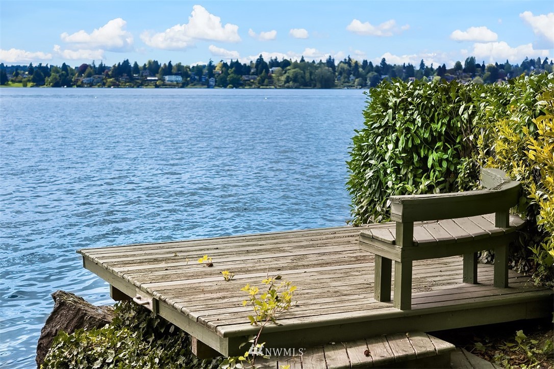 7449 West Mercer Way Mercer Island, WA 98040 - Photo 25 of 25