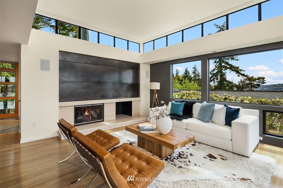 7449 West Mercer Way Mercer Island, WA 98040 - Photo 5 of 25