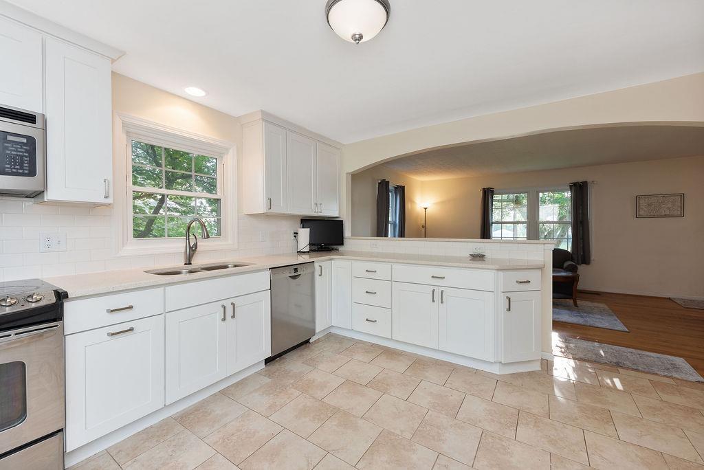 10929 Chester Road Glendale, OH 45246 - Photo 13 of 34