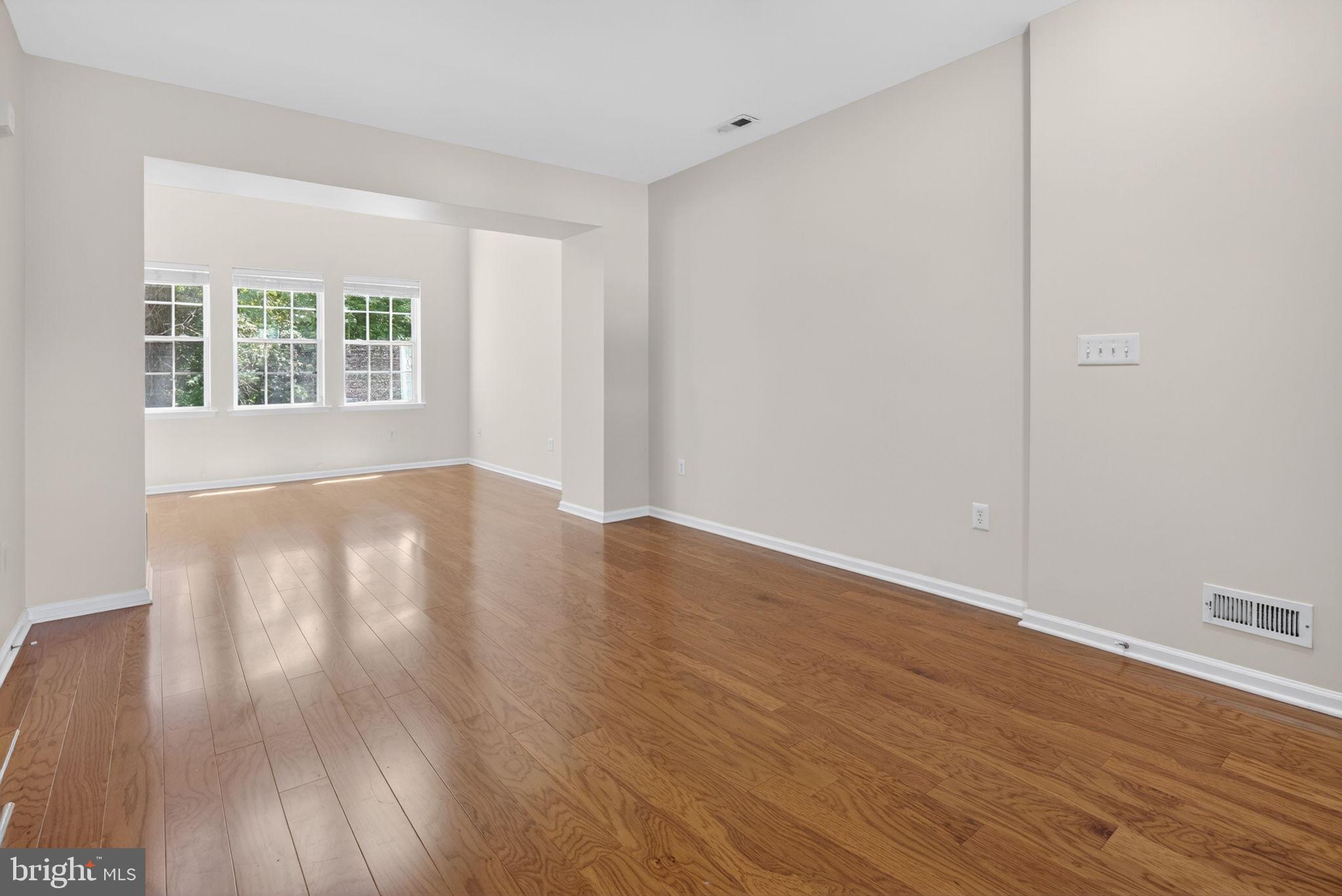28 Sutton Court Pennington, NJ 08534 - Photo 45 of 45 open floorplan