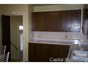 2029 North 8th Street Springfield, IL 62702 - Photo 4 of 7