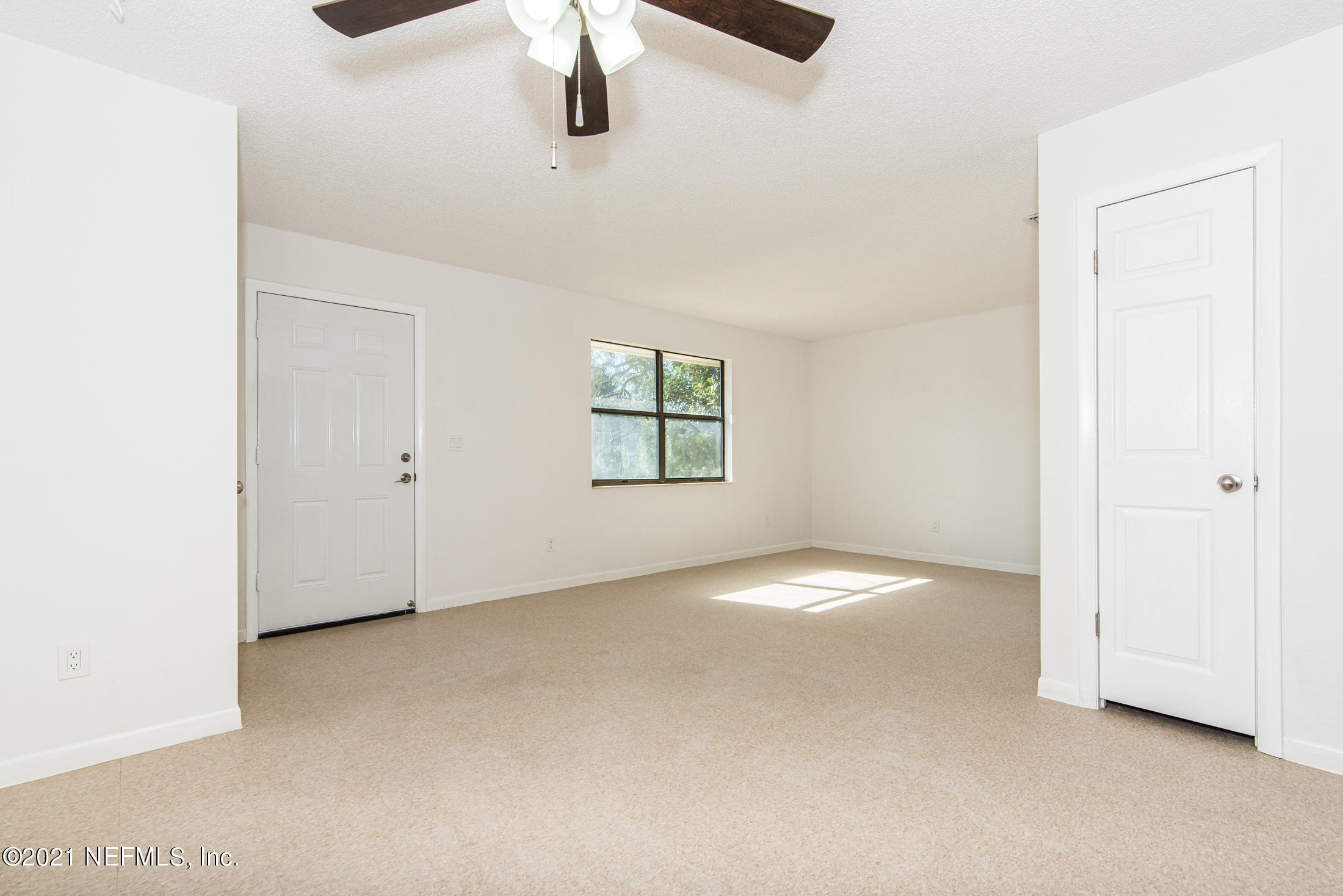 112 Rio Del Mar Street, Unit A St. Augustine, FL 32080 - Photo 6 of 40 DSC_2380