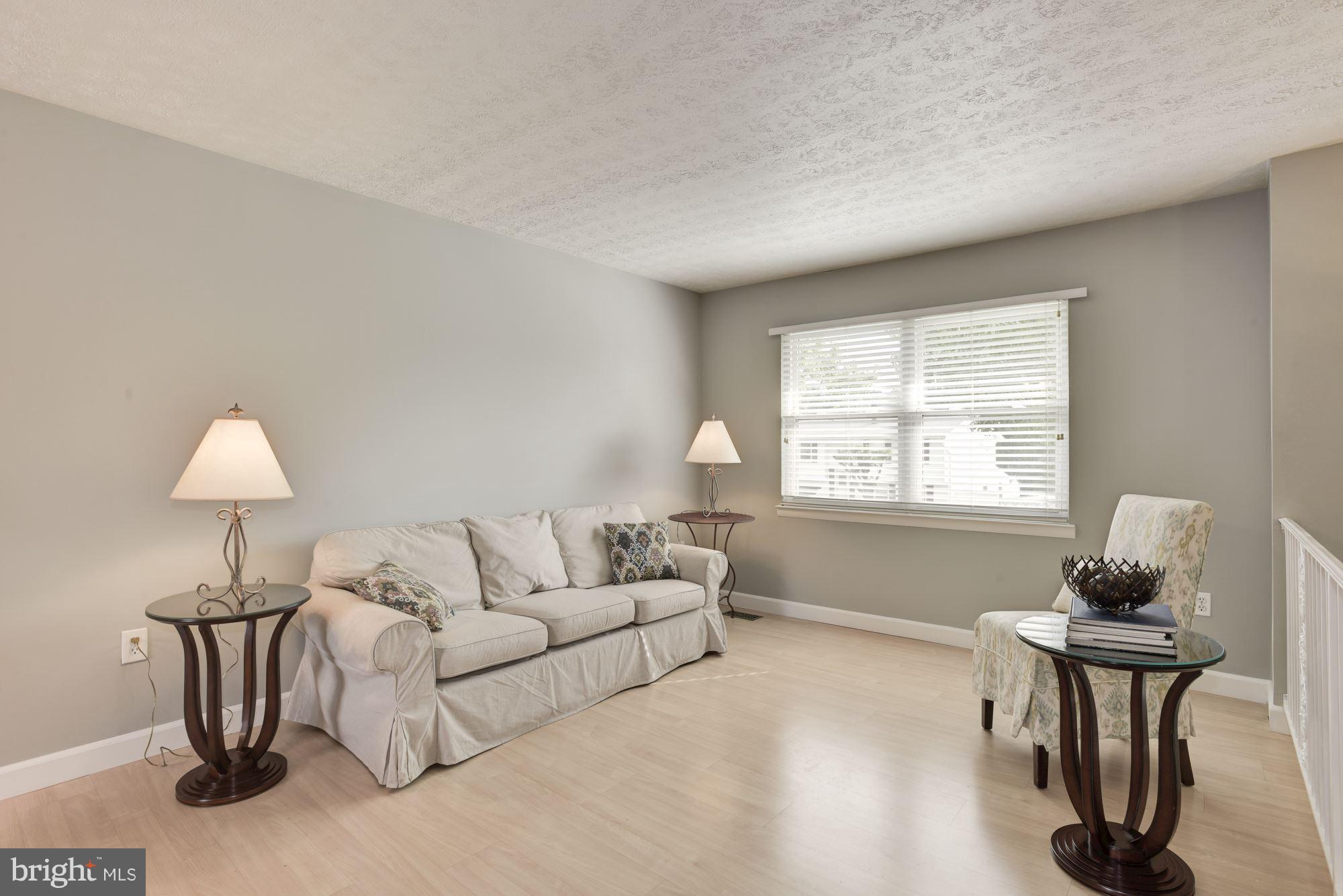 1826 Montreal Road Severn, MD 21144 - Photo 5 of 30 Living Room