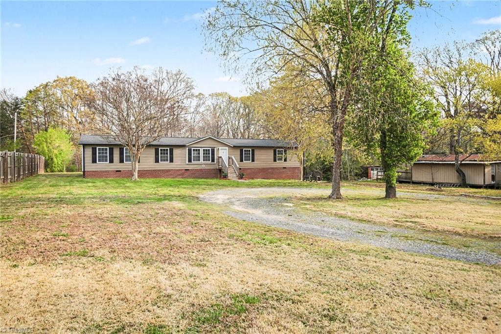 4022 Plum Tree Road Climax, NC 27233 - Photo 3 of 19