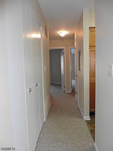 23 Morgan Court, Unit 23 Bedminster, NJ 07921 - Photo 6 of 18