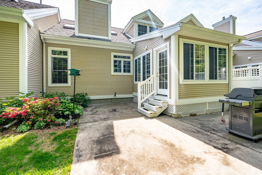 97 High Pine Circle, Unit 97 Wilbraham, MA 01095 - Photo 32 of 37 a front view of a house
