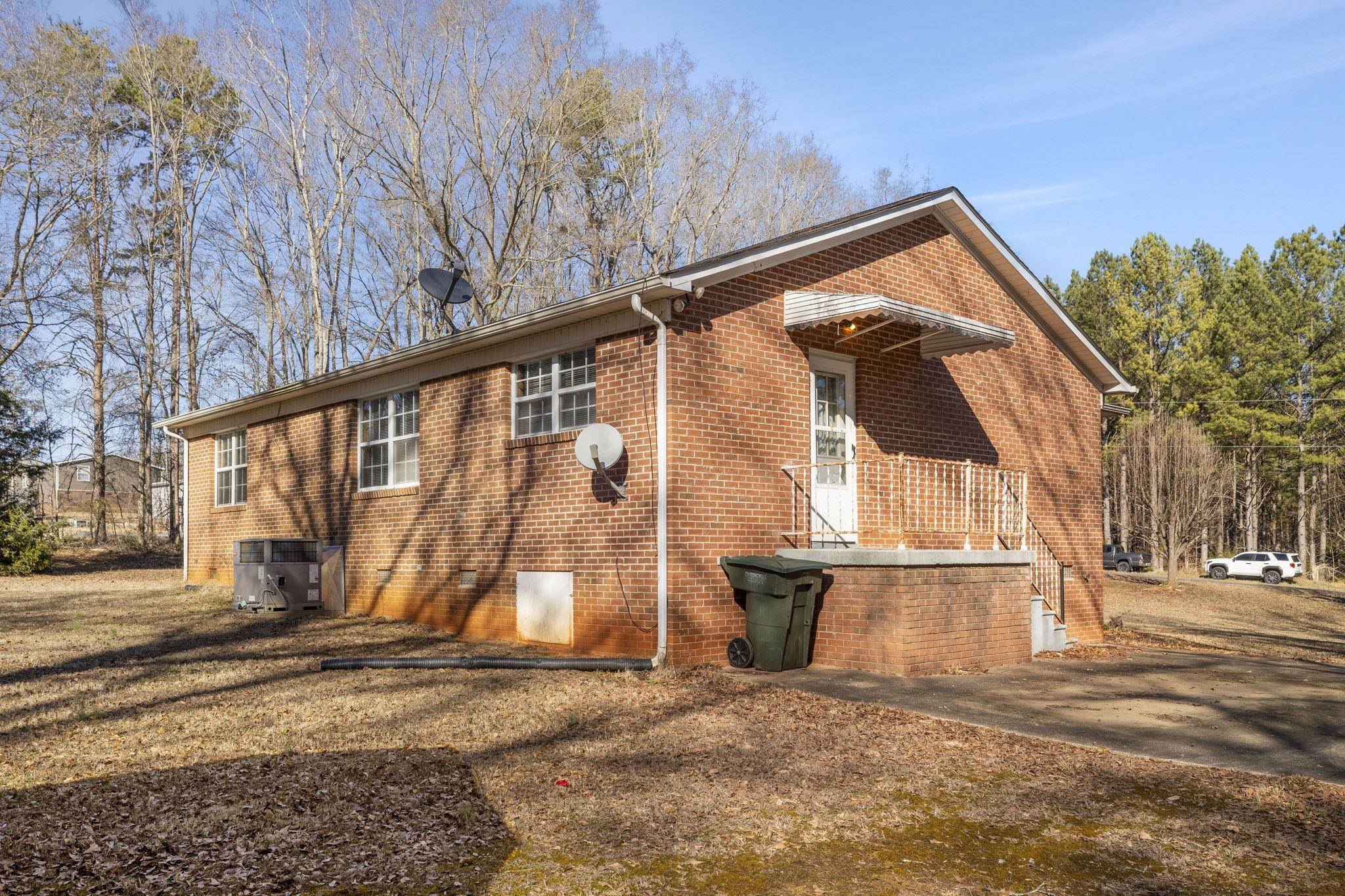 257 State Rd S-11-233 Gaffney, SC 29340 - Photo 11 of 42
