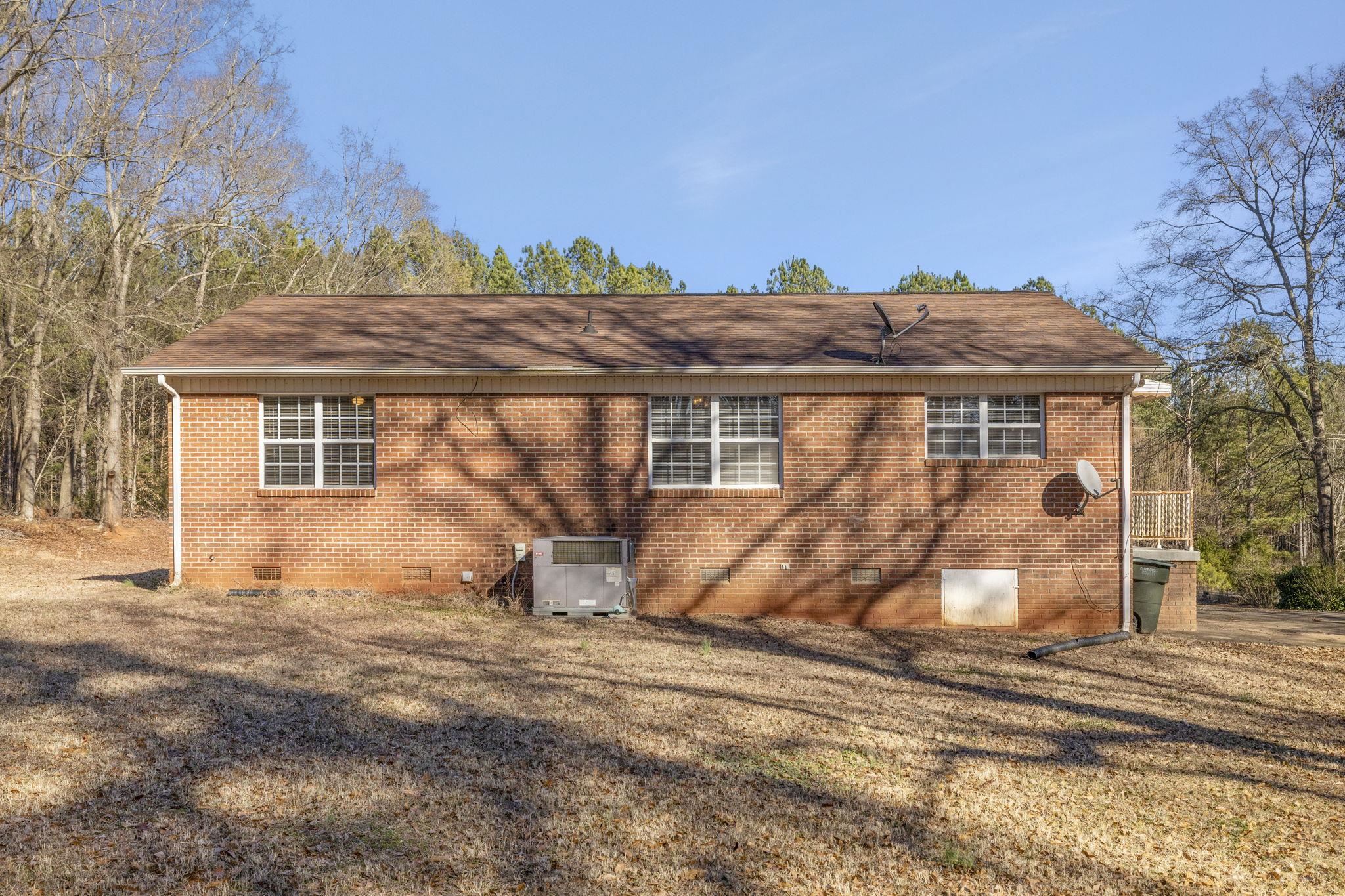 257 State Rd S-11-233 Gaffney, SC 29340 - Photo 12 of 42