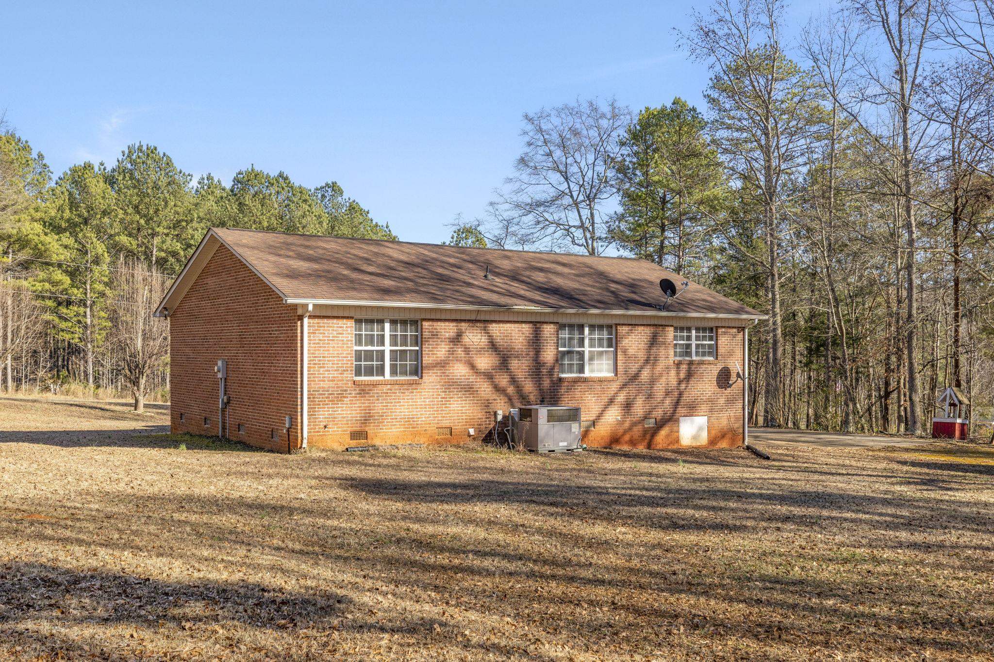 257 State Rd S-11-233 Gaffney, SC 29340 - Photo 13 of 42