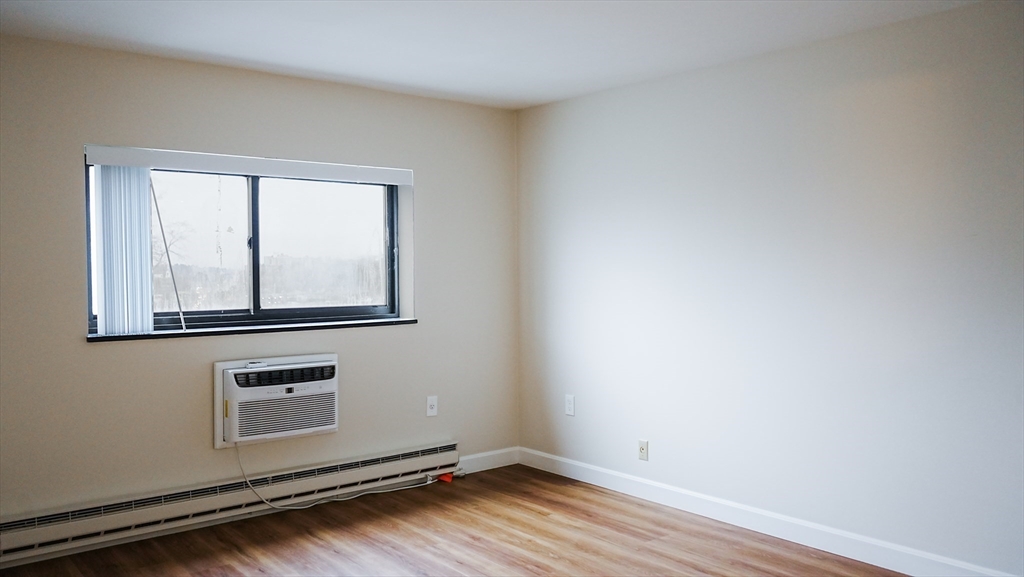 1321 Worcester Road, Unit 501 Framingham, MA 01701 - Photo 7 of 17