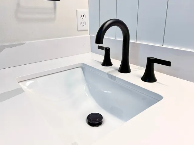 a close view of sink