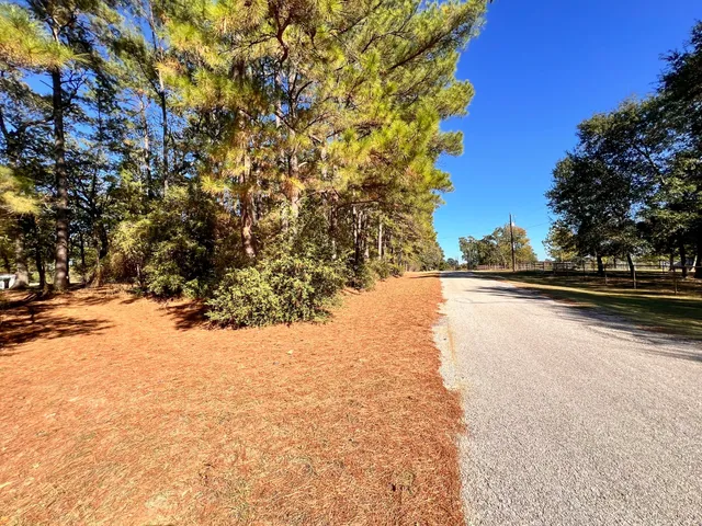 $479,000 | 10 Oak Creek Drive, Huntsville, TX 77340