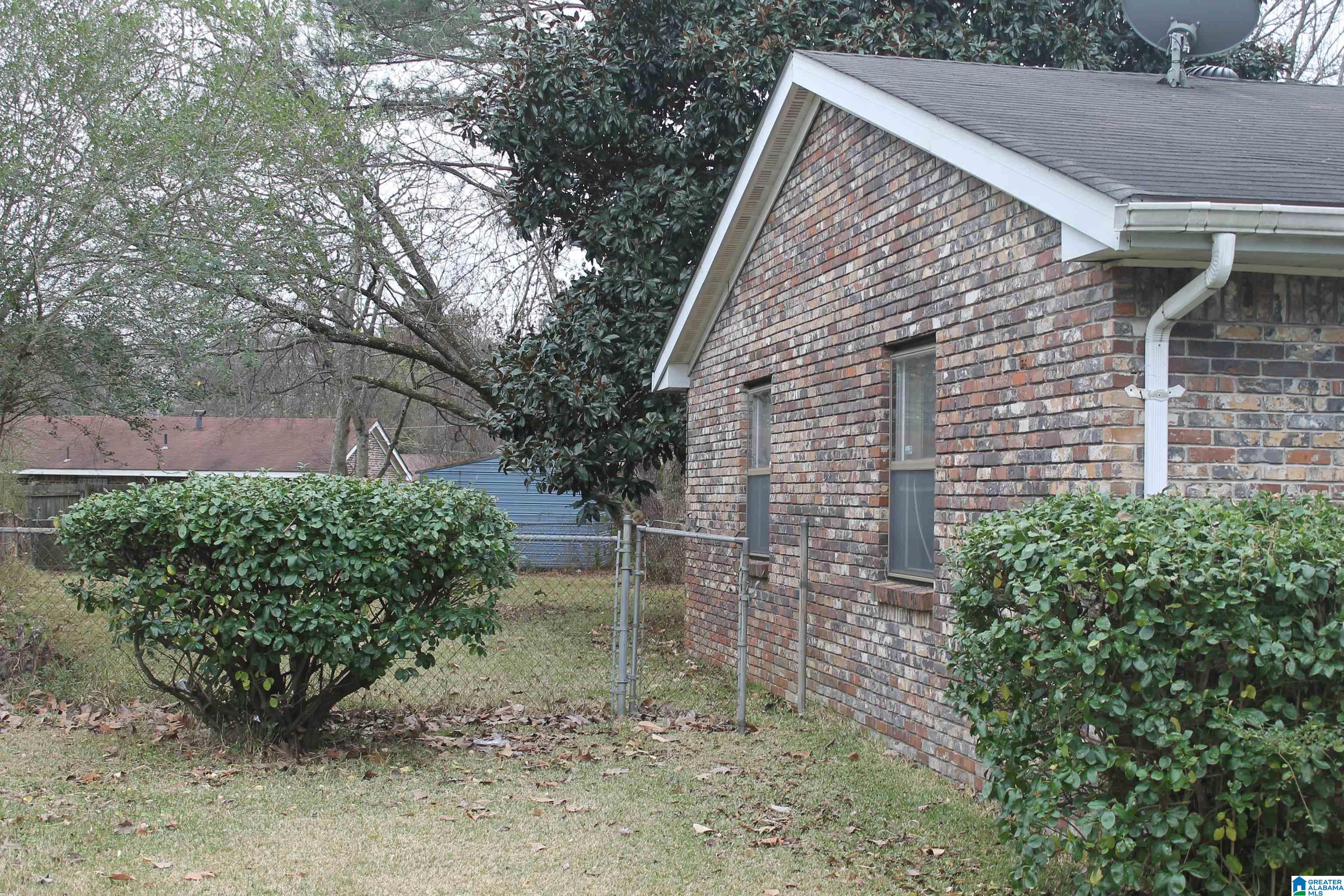 7 Carriage Circle Southwest Bessemer, AL 35022 - Photo 4 of 20