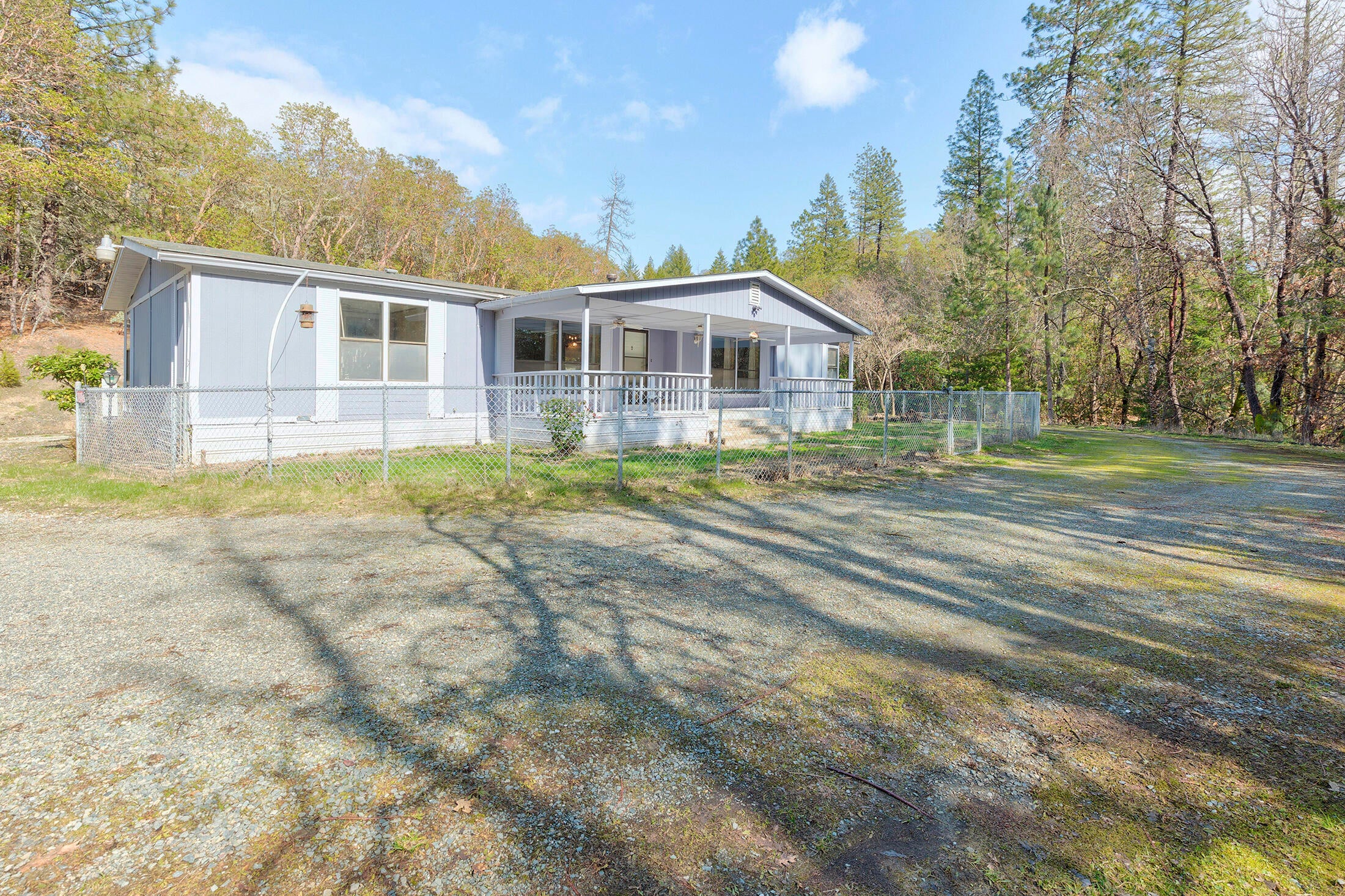 9552 Lower River Road Grants Pass, OR 97526 - Photo 3 of 36 9552 lower river008