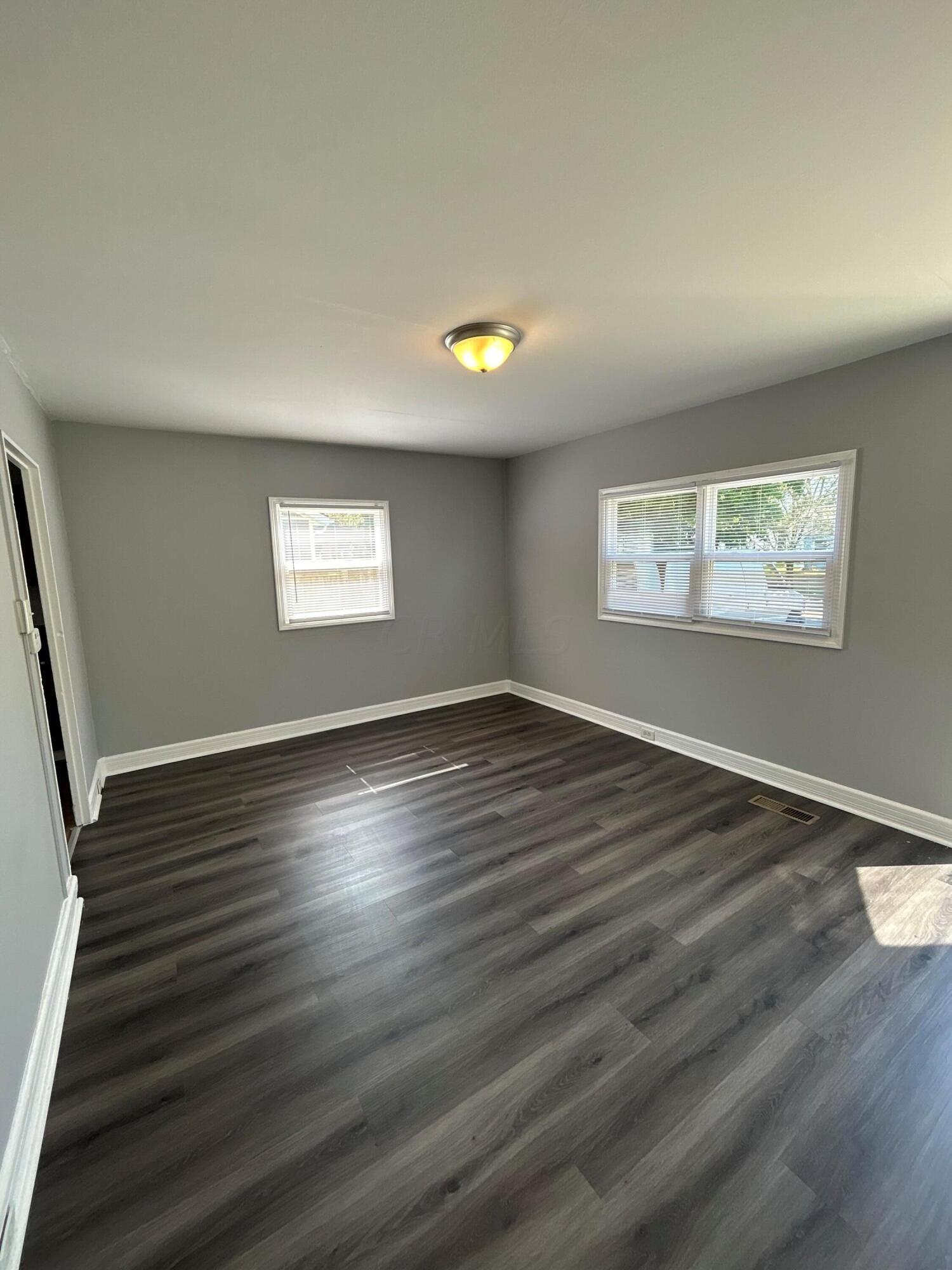 2622 Howey Road Columbus, OH 43211 - Photo 2 of 9 H5