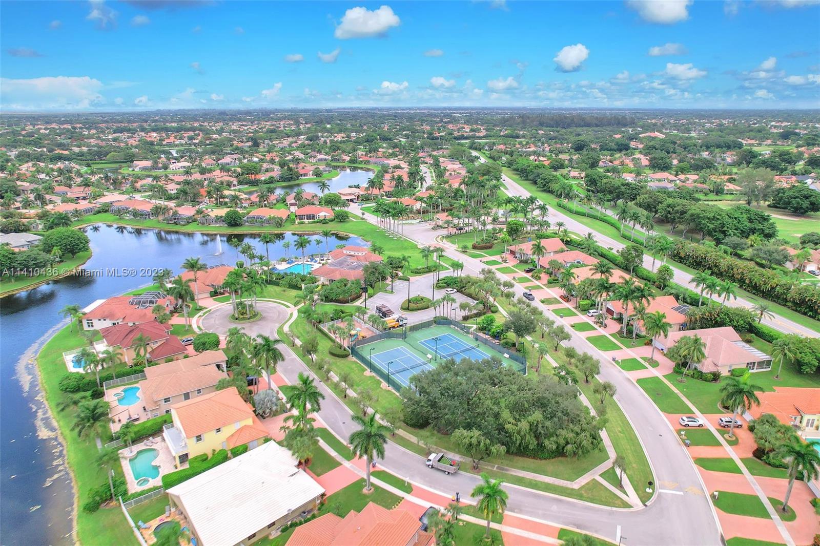 19440 Preserve Drive Boca Raton, FL 33498 - Photo 69 of 69 view of city and green space