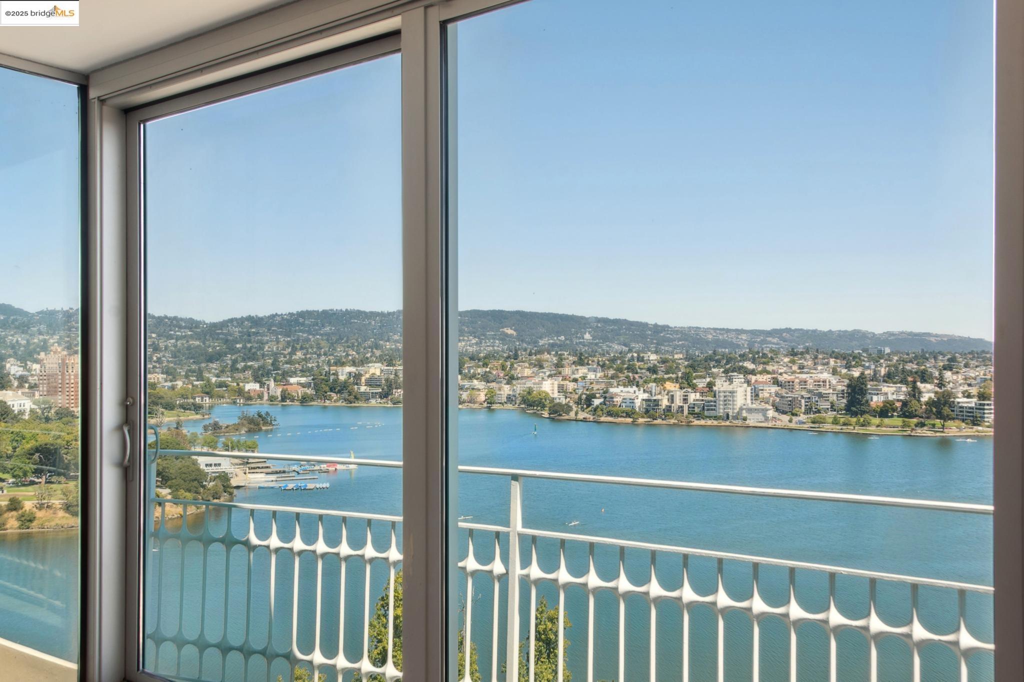1555 Lakeside Drive, Unit 190 Oakland, CA 94612 - Photo 11 of 45 a view of a city from a balcony