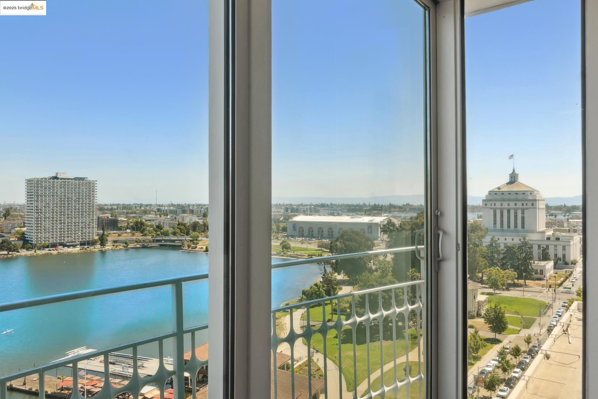 1555 Lakeside Drive, Unit 190 Oakland, CA 94612 - Photo 29 of 45 a view of a city from a window