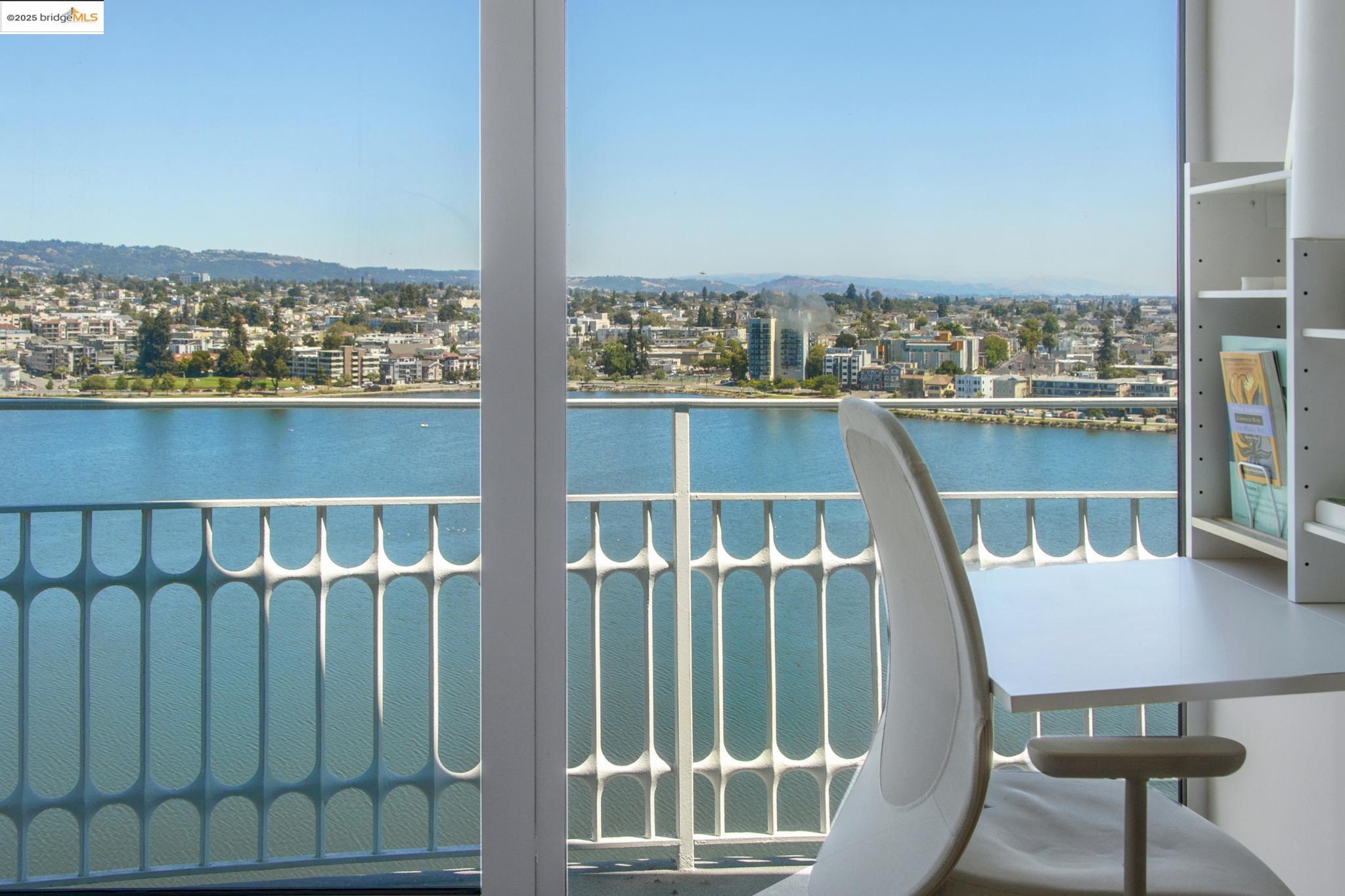 1555 Lakeside Drive, Unit 190 Oakland, CA 94612 - Photo 38 of 45 a view of a balcony with chairs