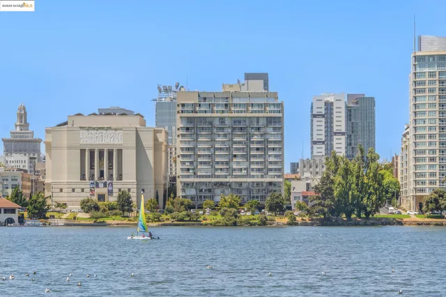 a view of a multi story building