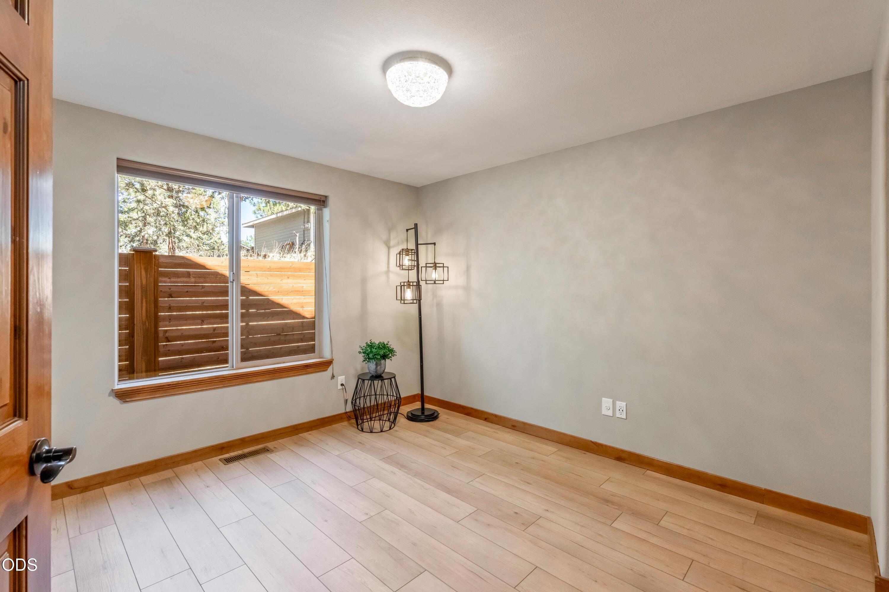 20218 Archie Briggs Road Bend, OR 97703 - Photo 20 of 34