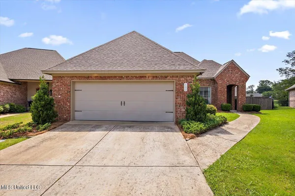 $370,000 | 102 Hampton Chase, Madison, MS 39110