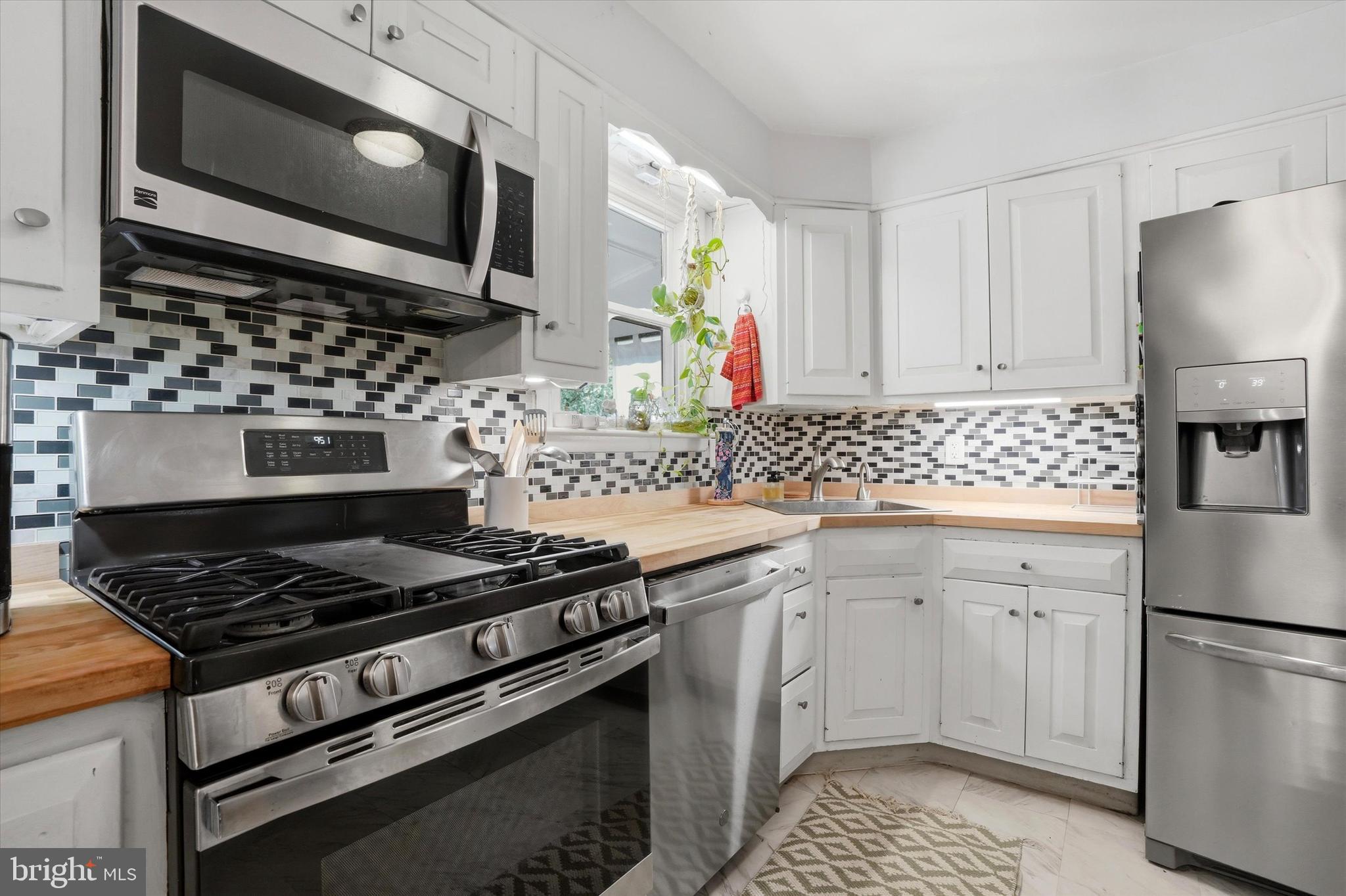 107 Hilldale Road Cheltenham, PA 19012 - Photo 13 of 42