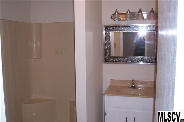 173 Haigler Road Lenoir, NC 28645 - Photo 5 of 19 Gallery Image 5