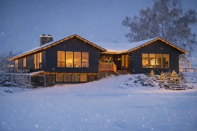 $774,995 | 1112 East Jennings Road, Spangle, WA 99031