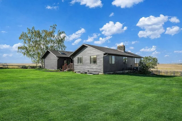 $750,000 | 1112 East Jennings Road, Spangle, WA 99031