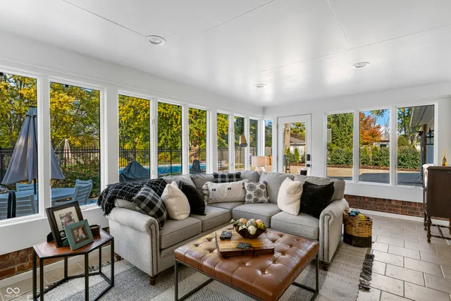 $850,000 | 4410 North Riverside Drive, Columbus, IN 47203