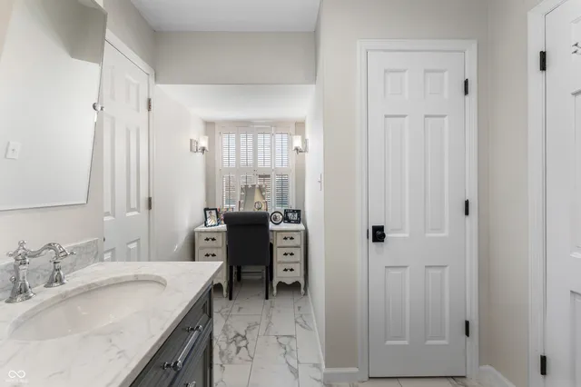 $850,000 | 4410 North Riverside Drive, Columbus, IN 47203