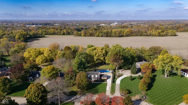 $850,000 | 4410 North Riverside Drive, Columbus, IN 47203