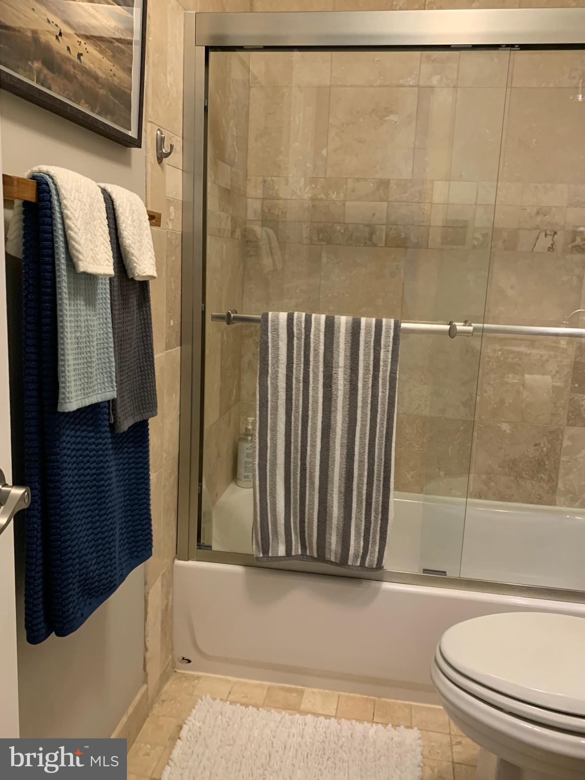 52 Krebs Road Plainsboro, NJ 08536 - Photo 36 of 63 2N FLOOR MAIN BATHROOM