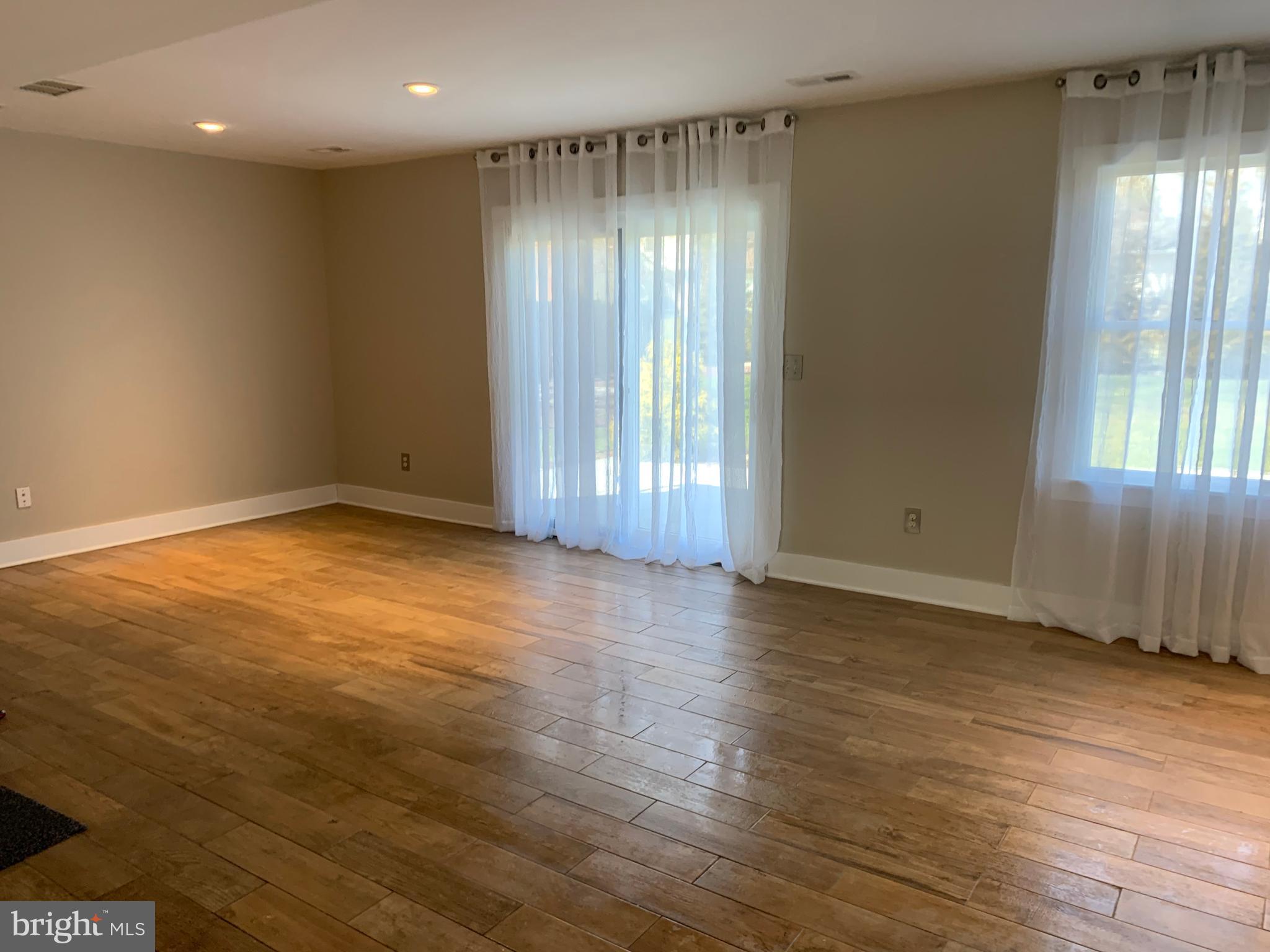 52 Krebs Road Plainsboro, NJ 08536 - Photo 50 of 63 Living room