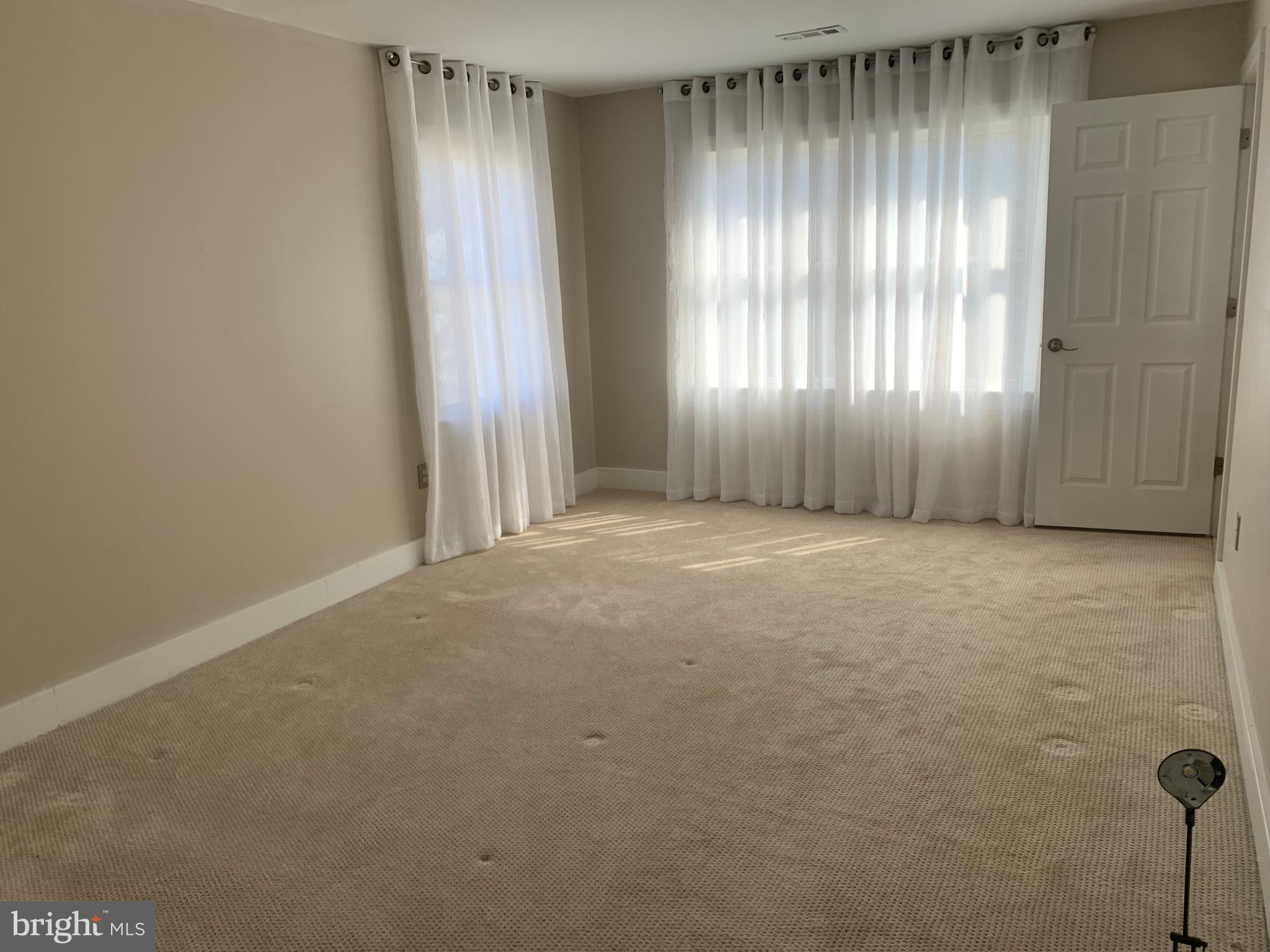 52 Krebs Road Plainsboro, NJ 08536 - Photo 57 of 63 Main upstairs bedroom