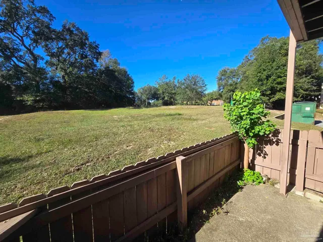 $1,400 | 2303 West Michigan Avenue, Unit B10, Pensacola, FL 32526